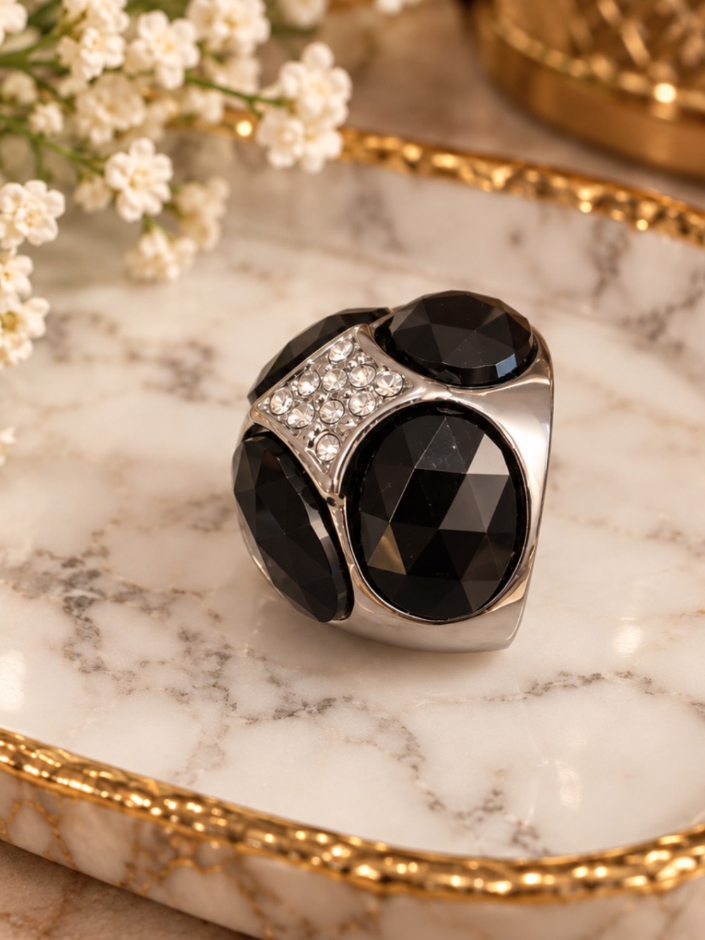Chunky Silver and Black Ring Size 8